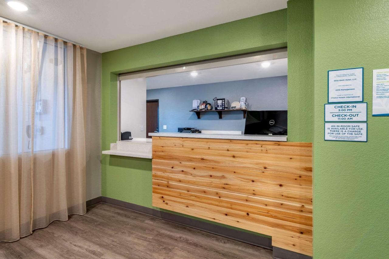 Woodspring Suites Brunswick Exteriör bild